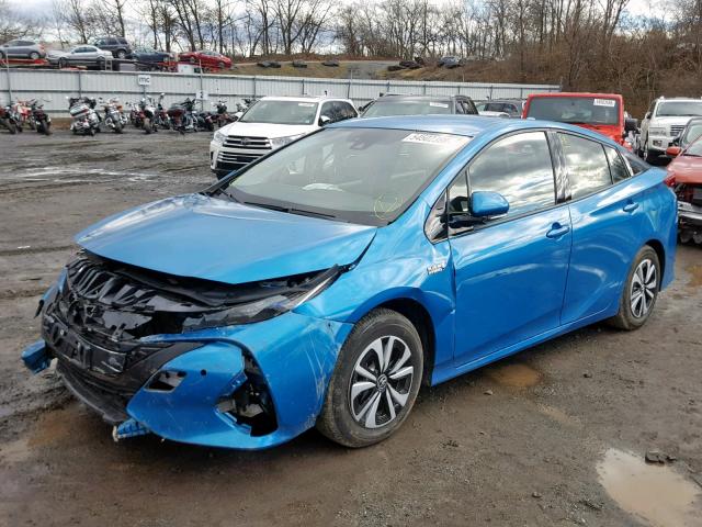 JTDKARFP8H3017802 - 2017 TOYOTA PRIUS PRIM BLUE photo 2