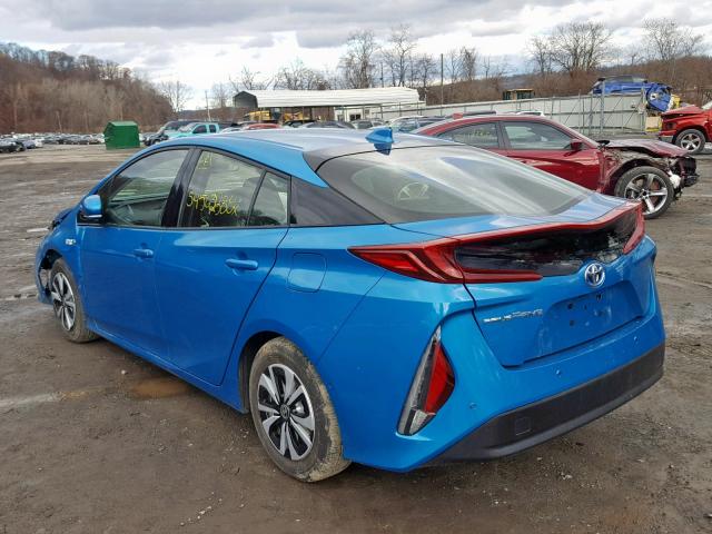 JTDKARFP8H3017802 - 2017 TOYOTA PRIUS PRIM BLUE photo 3