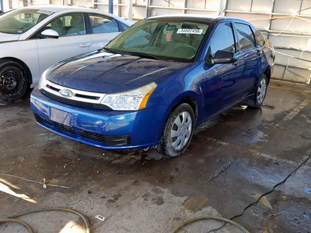 1FAHP34N38W131203 - 2008 FORD FOCUS S/SE BLUE photo 2