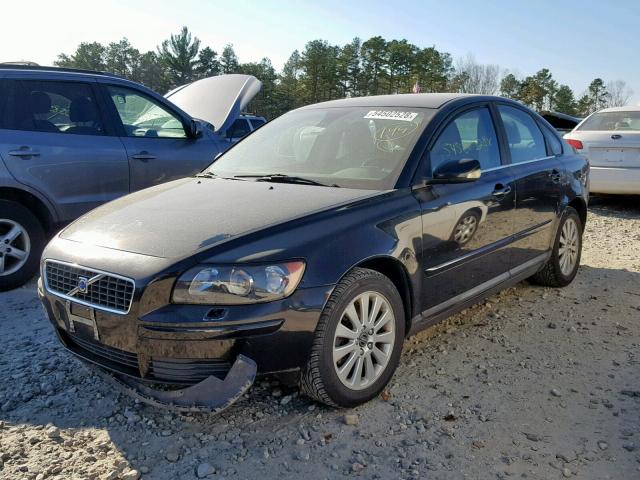 YV1MS382252050150 - 2005 VOLVO S40 2.4I BLACK photo 2