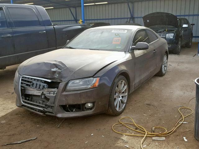 WAULFAFR1BA005323 - 2011 AUDI A5 PREMIUM BROWN photo 2