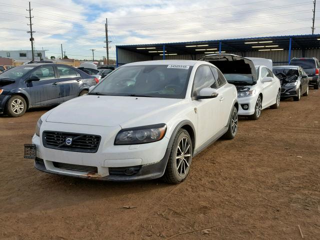 YV1MK672192132301 - 2009 VOLVO C30 T5 WHITE photo 2