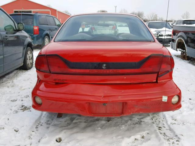 3G2JB52F45S125794 - 2005 PONTIAC SUNFIRE SL RED photo 9