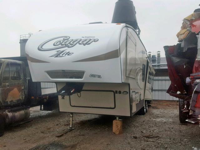 4YDF28R20H2504326 - 2017 COUG 5TH WHEEL BEIGE photo 2