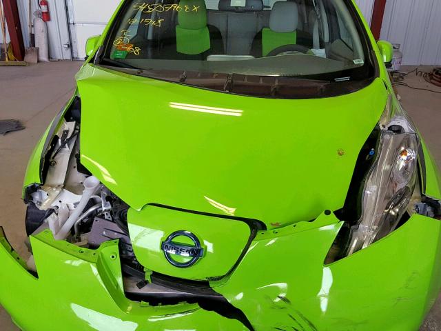 1N4BZ0CP5GC300106 - 2016 NISSAN LEAF SV GREEN photo 7