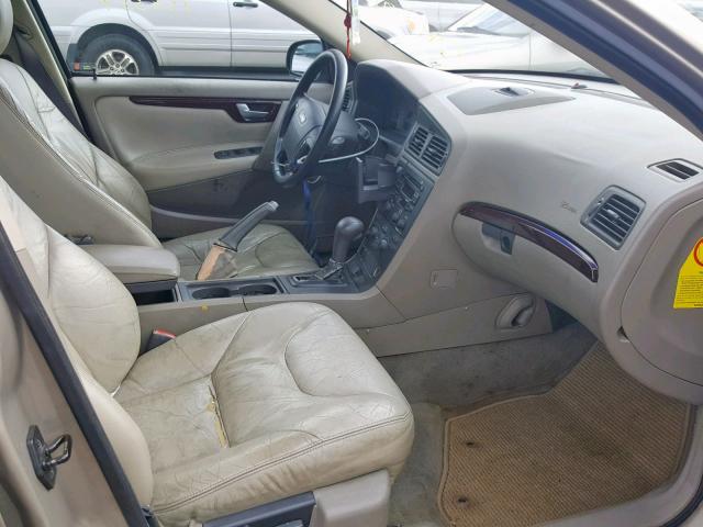 YV1SW58D011001988 - 2001 VOLVO V70 2.4T GOLD photo 5