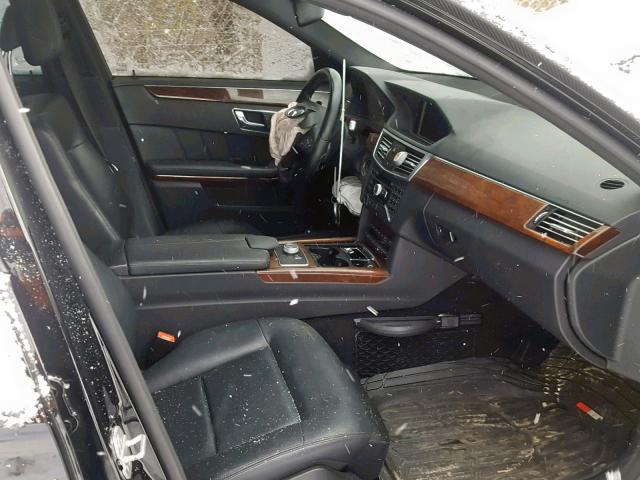 WDDHF8HB3AA119538 - 2010 MERCEDES-BENZ E 350 4MAT BLACK photo 5