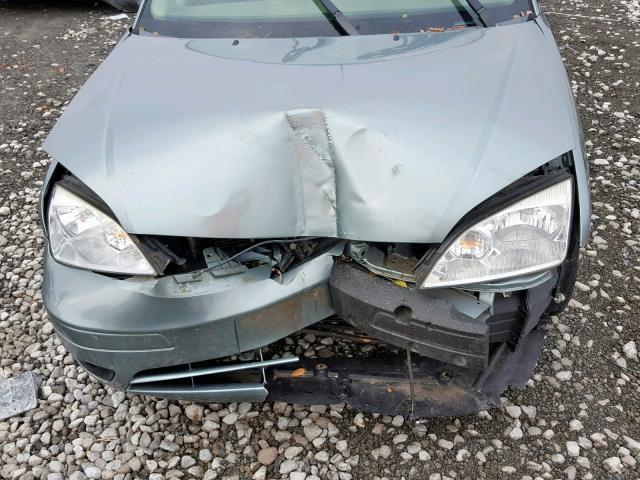 1FAFP34N66W126582 - 2006 FORD FOCUS ZX4 SILVER photo 9