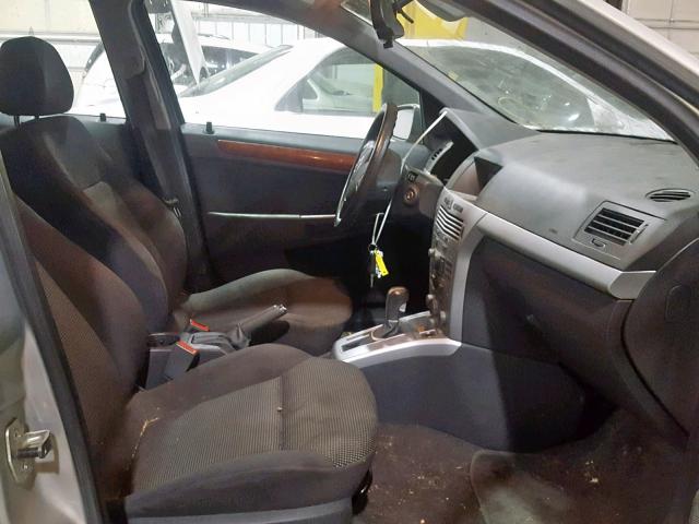 W08AT671485069326 - 2008 SATURN ASTRA XR SILVER photo 5