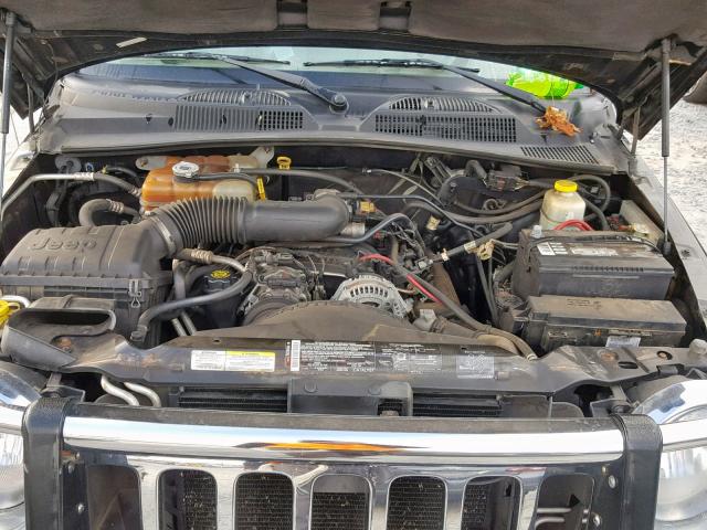 1J4GL38K24W153778 - 2004 JEEP LIBERTY RE BLACK photo 7