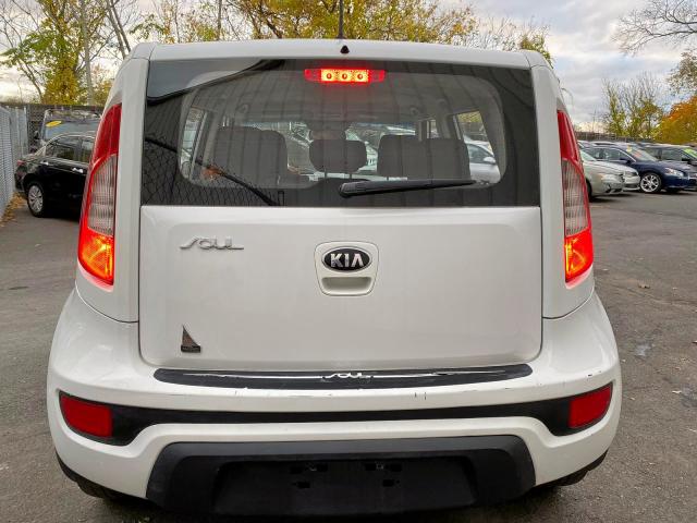 KNDJT2A59D7528232 - 2013 KIA SOUL WHITE photo 7