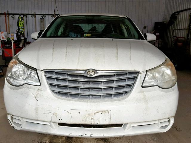 1C3LC56R18N105477 - 2008 CHRYSLER SEBRING TO WHITE photo 9