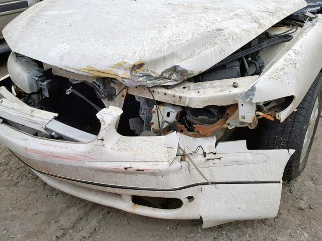 2G4WB52K641361061 - 2004 BUICK REGAL LS WHITE photo 10