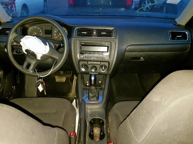 3VW2K7AJ0DM221214 - 2013 VOLKSWAGEN JETTA BASE Սև լուսանկար 9
