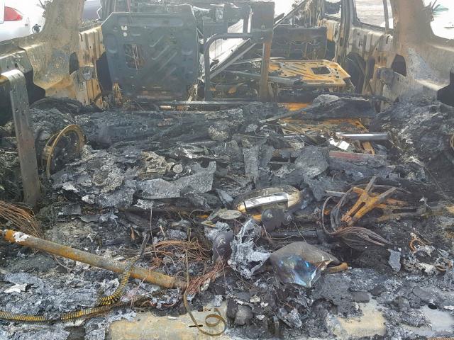 5LMJJ3JT6FEJ09126 - 2015 LINCOLN NAVIGATOR Ақ фото 9