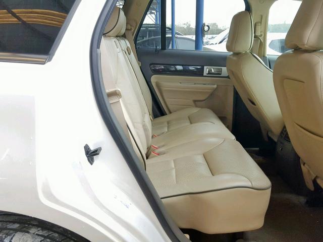 2LMDU68C08BJ10600 - 2008 LINCOLN MKX WHITE photo 6