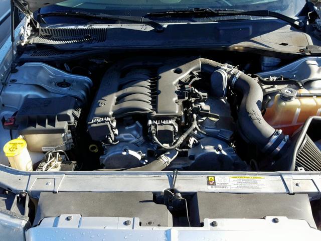 2C3AK53GX5H696782 - 2005 CHRYSLER 300 TOURIN SILVER photo 7