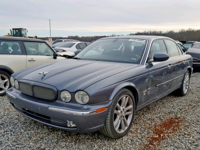 SAJWA73BX4TG30873 - 2004 JAGUAR XJR S GRAY photo 2