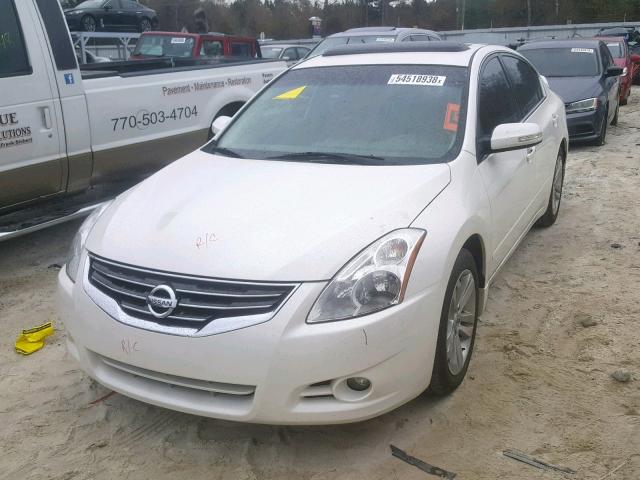 1N4BL2AP2BN481209 - 2011 NISSAN ALTIMA SR WHITE photo 2