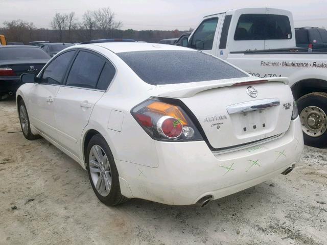 1N4BL2AP2BN481209 - 2011 NISSAN ALTIMA SR WHITE photo 3