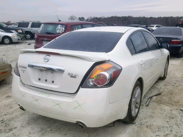 1N4BL2AP2BN481209 - 2011 NISSAN ALTIMA SR WHITE photo 4