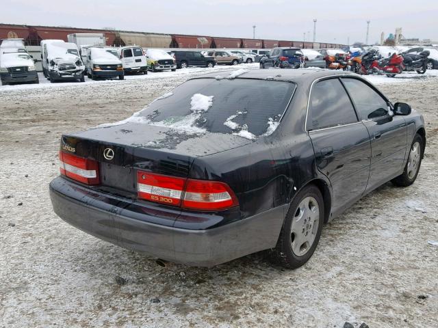 JT8BF28G610336465 - 2001 LEXUS ES 300 BLACK photo 4