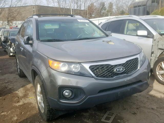 5XYKT3A67CG265954 - 2012 KIA SORENTO BA GRAY photo 1