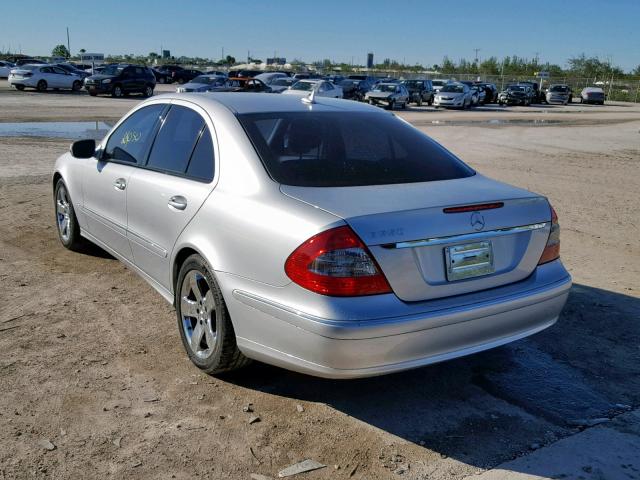 WDBUF72X27B036143 - 2007 MERCEDES-BENZ E 550 SILVER photo 3