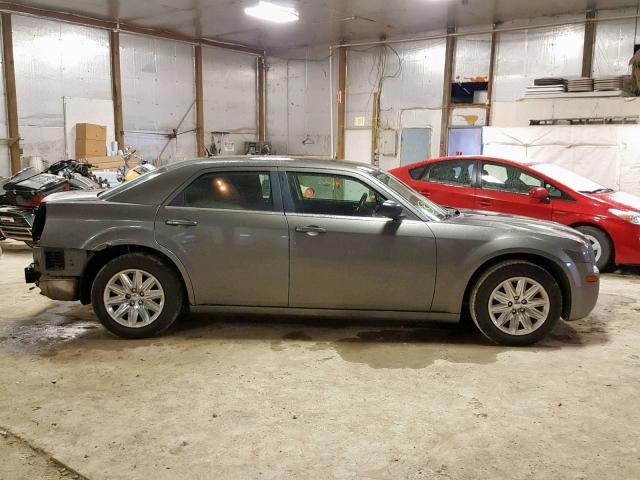 2C3LA43R98H220521 - 2008 CHRYSLER 300 LX GRAY photo 9