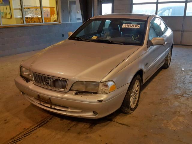 YV1NK5376WJ005111 - 1998 VOLVO C70 TURBO SILVER photo 2