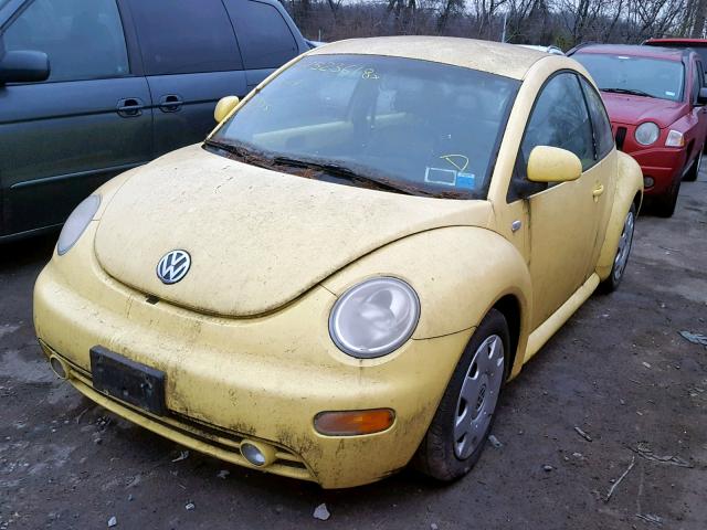 3VWCD21C0XM468370 - 1999 VOLKSWAGEN NEW BEETLE YELLOW photo 2