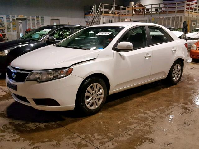 KNAFU4A2XA5832811 - 2010 KIA FORTE EX WHITE photo 2