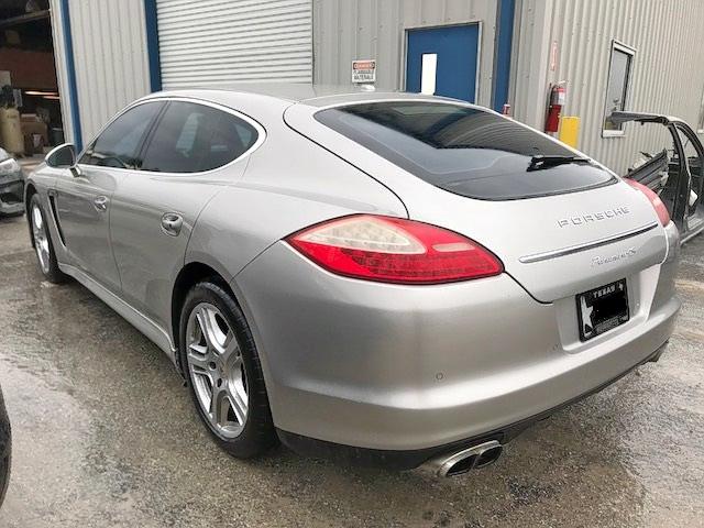 WP0AB2A72AL061971 - 2010 PORSCHE PANAMERA S SILVER photo 3