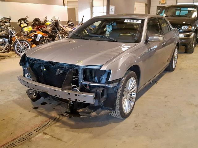 2C3CA6CT9BH522101 - 2011 CHRYSLER 300C GRAY photo 2