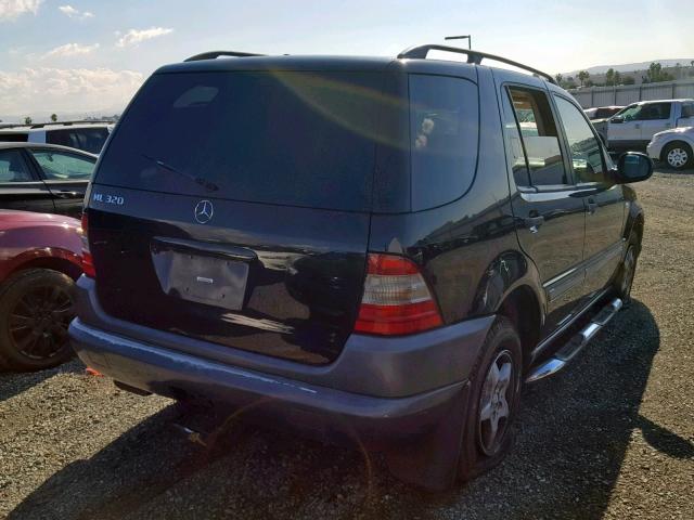 4JGAB54E8XA140962 - 1999 MERCEDES-BENZ ML 320 BLACK photo 4