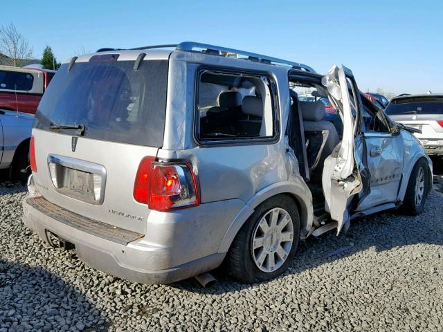 5LMFU27R44LJ30603 - 2004 LINCOLN NAVIGATOR 银色 照片 4