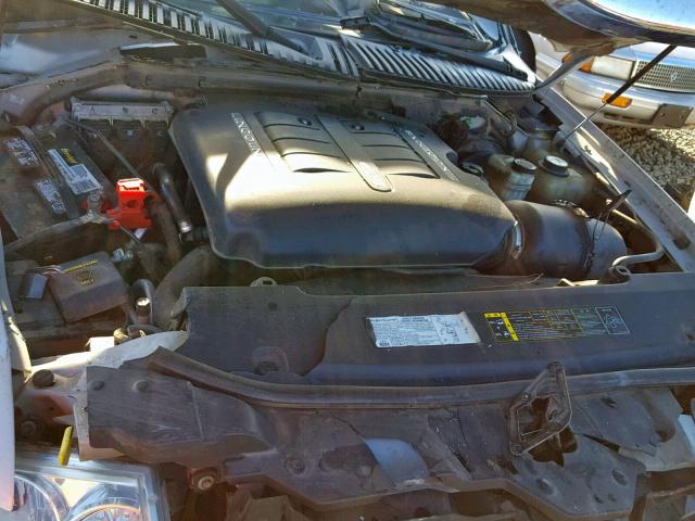 5LMFU27R44LJ30603 - 2004 LINCOLN NAVIGATOR 银色 照片 7