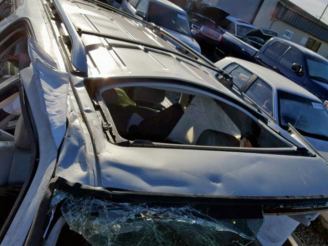 5LMFU27R44LJ30603 - 2004 LINCOLN NAVIGATOR 银色 照片 9