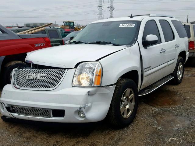 1GKFK63817J380192 - 2007 GMC YUKON DENA WHITE photo 2