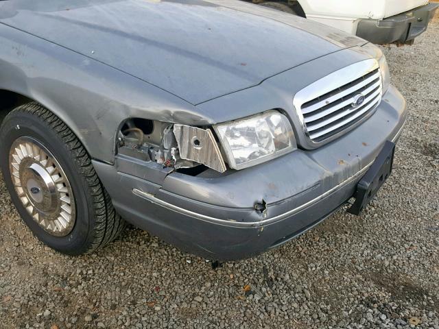 2FAFP71W4XX133881 - 1999 FORD CROWN VICT GRAY photo 9