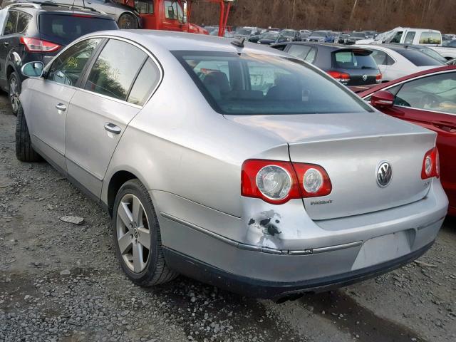 WVWAK73C08E096062 - 2008 VOLKSWAGEN PASSAT KOM SILVER photo 3