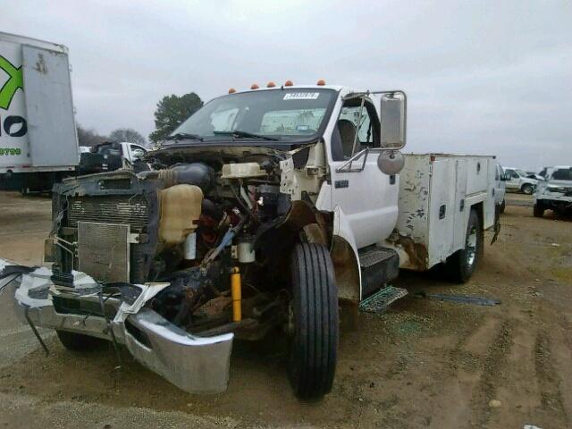 3FRNF6FC4AV268523 - 2010 FORD F650 SUPER WHITE photo 2