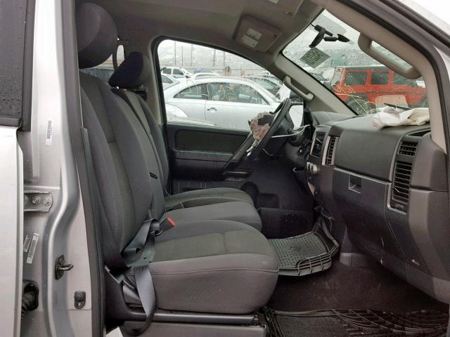 1N6AA0EJ8EN510932 - 2014 NISSAN TITAN S SILVER photo 5