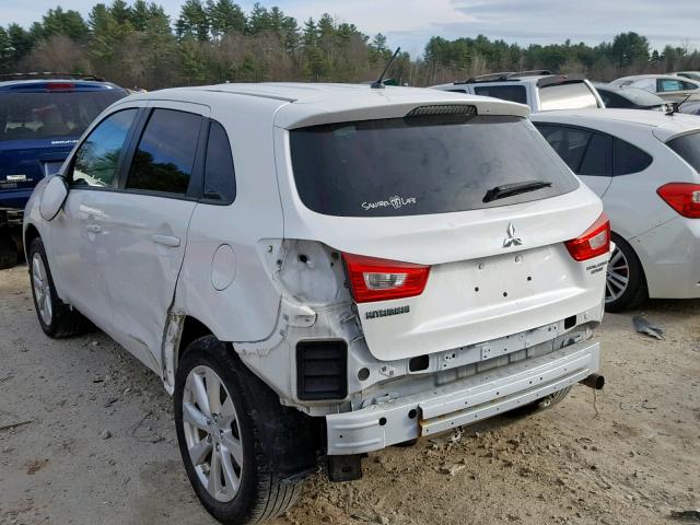 4A4AP3AU3FE026339 - 2015 MITSUBISHI OUTLANDER WHITE photo 3