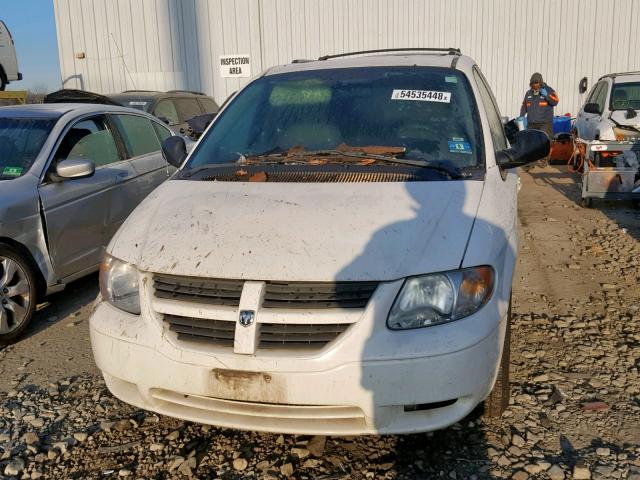 1D4GP45R86B757365 - 2006 DODGE CARAVAN SX WHITE photo 9