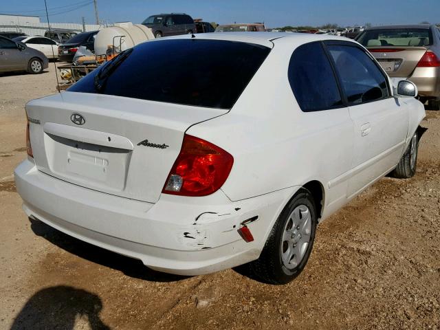 KMHCG35C44U317559 - 2004 HYUNDAI ACCENT GL WHITE photo 4