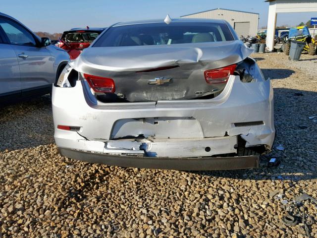 1G11D5RR9DF118129 - 2013 CHEVROLET MALIBU 1LT SILVER photo 9