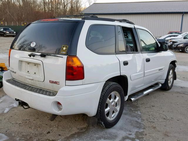 1GKDT13S052111398 - 2005 GMC ENVOY WHITE photo 4