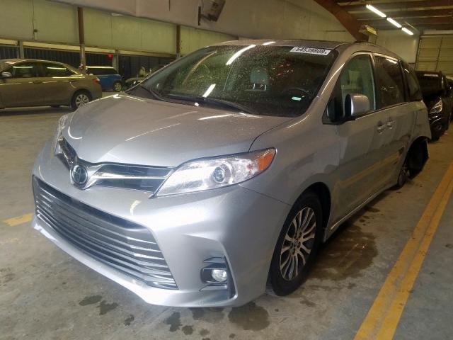 5TDYZ3DC1KS015444 - 2019 TOYOTA SIENNA LIM SILVER photo 2