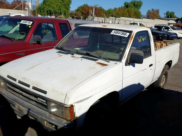 1N6ND11S2JC320451 - 1988 NISSAN D21 SHORT WHITE photo 2